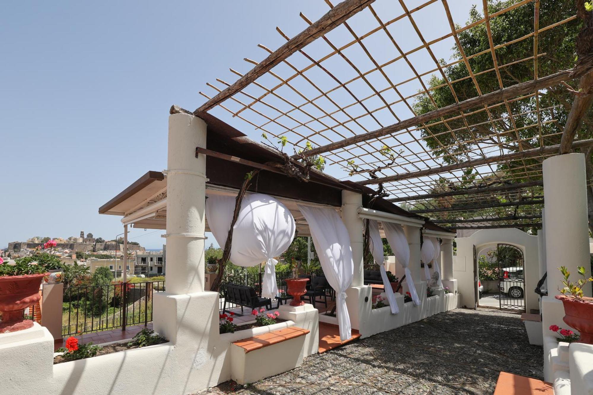 Hotel Villa Cute - Hvc Lipari  Exterior photo